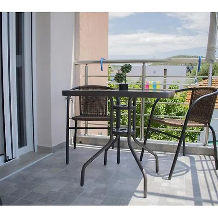 Apartament House Diakos