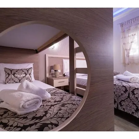 House Diakos Apartman *