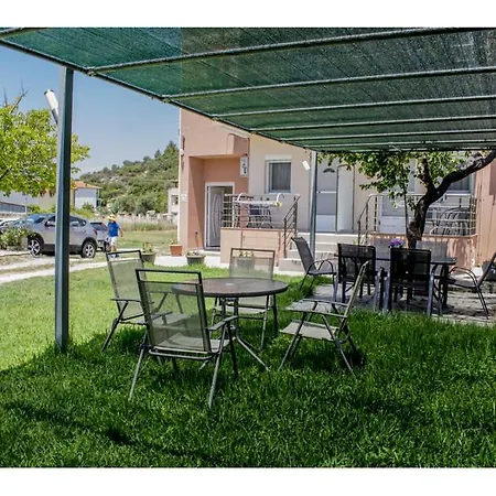 Apartament House Diakos