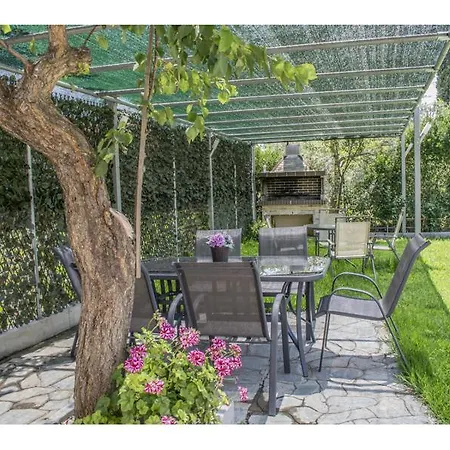 Lägenhet House Diakos *