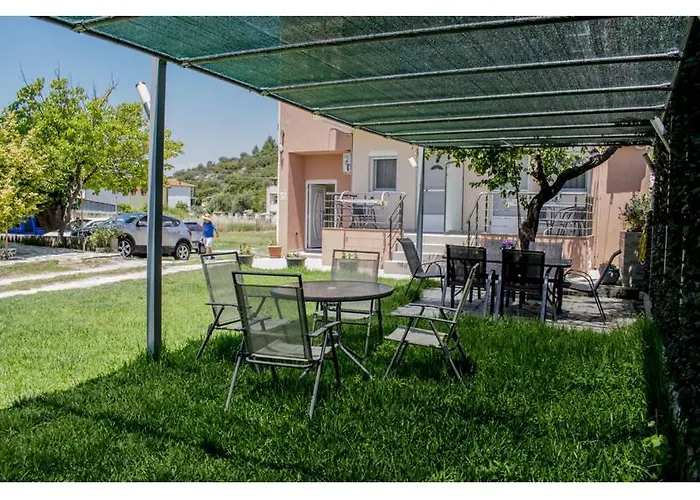 Apartament House Diakos